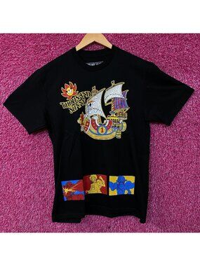 One Piece Thousand Sunny Straw Hat Anime T-Shirt Medium